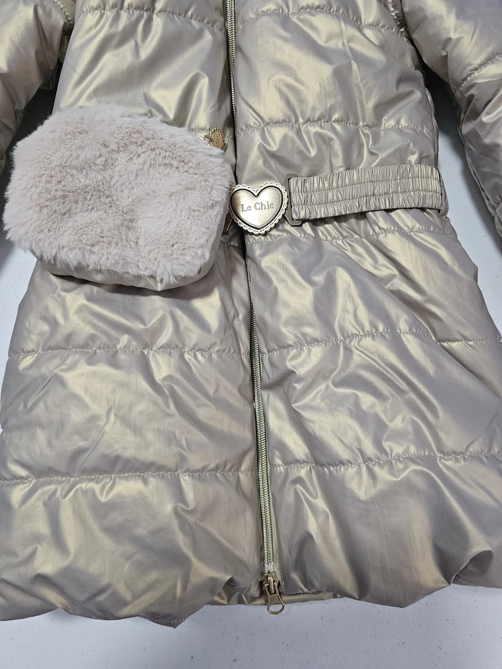chic le metallic